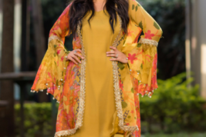 How to Style Your Salwar Suit for Summer and Winter