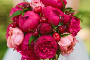 A Seasonal Flower Guide for Your Wedding: Selecting the Right Blooms for Every Season