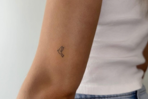 Charming Small Tattoos for Every Woman