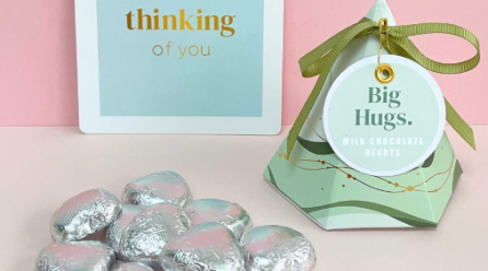 9 Thoughtful “Just Because” Gifts to Brighten Someone’s Day