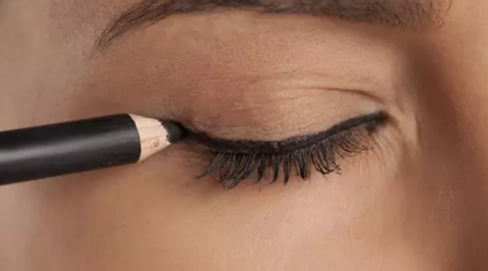 How to Get Started with Eye Makeup: A Beginner’s Guide