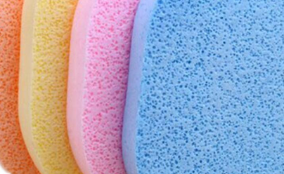 The Best Face Sponges for Exfoliation and Makeup Removal