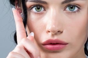 7 Reasons to Try Colored Contacts