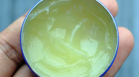 Natural Alternatives to Vaseline: A Guide to Healthier Options