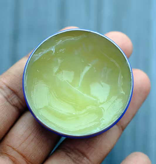 Natural Alternatives to Vaseline: A Guide to Healthier Options